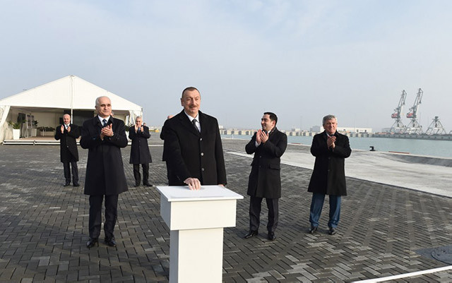 Prezident Dəniz Ticarət Limanında terminalın açılışında - Foto