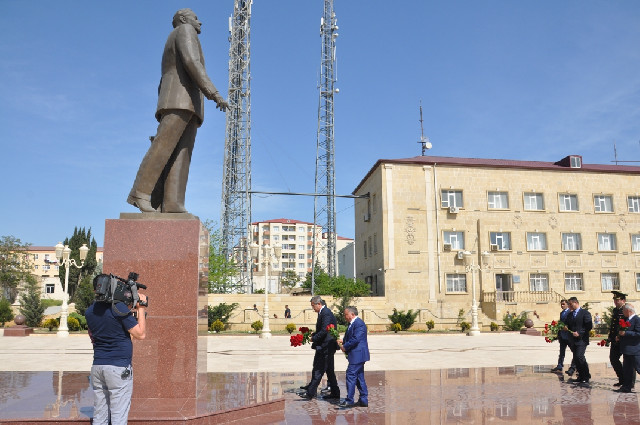 Ümummilli lider Heydər Əliyevin anadan olmasının 95-ci ildönümünə həsr olunmuş ümumrayon tədbiri keçirildi