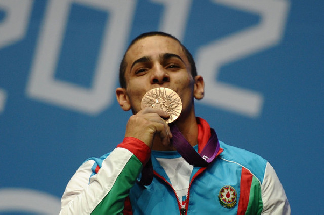İdmançımızın Olimpiya medalı əlindən alındı
