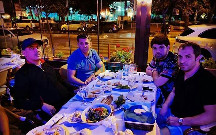 Elmar Vəliyev oğlu ilə restoranda - Yeni foto