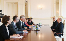 Əliyev Avropa İnvestisiya Bankının vitse-prezidenti ilə görüşüb