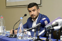 Elgiz Abbasov borcu olan klubların oyuna çıxa bilməyəcəklərini açıqladı: 