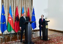 Azərbaycan və Albaniya arasında konstruktiv siyasi dialoq mövcuddur
 