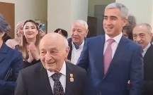 Ömər Eldarovun iş yerinə gəlib təbrik etdilər - Video