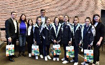 Fərid Qayıbov ötən ay beynəlxalq turnirlərdə medal qazanmış idmançılarla görüşüb