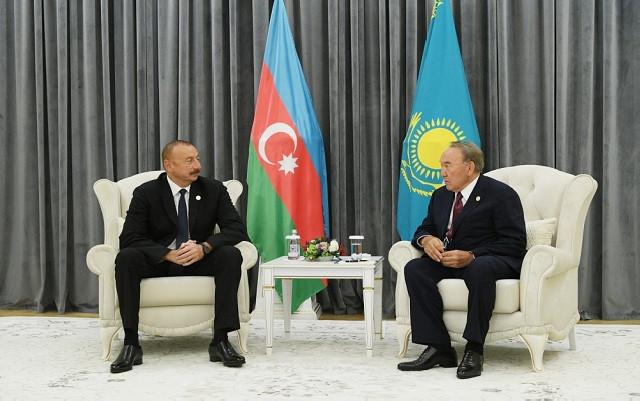 İlham Əliyev Nazarbayev və Ruhani ilə görüşdü - Fotolar