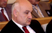 Ermənistanda deputat həmkarını güllələyib - İntihar etdi