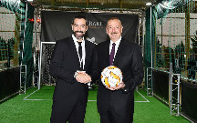İlham Əliyev məşhur futbolçu ilə görüşdü - Foto