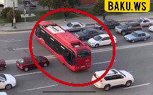 “BakuBus” avtobusu faciəvi qəzadan son anda xilas oldu - Video
