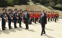 İsrail Prezidenti və xanımı Şəhidlər xiyabanında - Fotolar